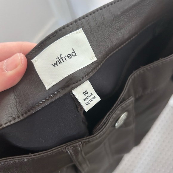 Aritzia Melina pants - Picture 2 of 4